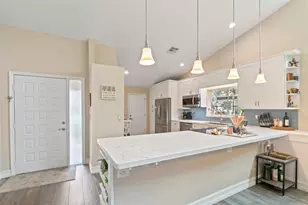 1401 Mahogany Pl, Palm Beach Gardens, FL 33418 - Photo 9