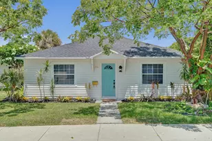 716 S Pine St, Lake Worth Beach, FL 33460 - Photo 1