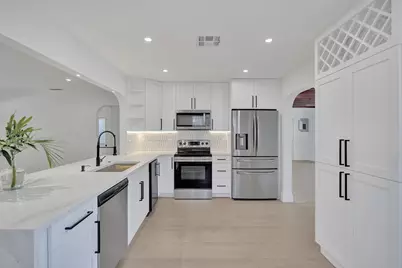 716 S Pine Street, Lake Worth Beach, FL 33460 - Photo 13