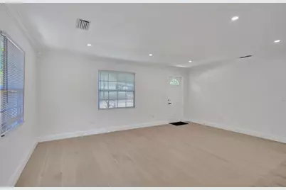 716 S Pine Street, Lake Worth, FL 33460 - Photo 11