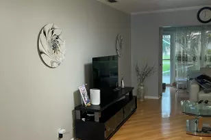 8744 Bella Vista Dr, Boca Raton, FL 33433 - Photo 11