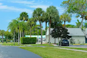 3726 Savoy Ln, West Palm Beach, FL 33417 - Photo 9