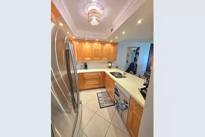 5680 SW 3rd Place #206, Margate, FL 33068 - Photo 3