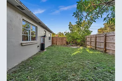 700 SW 5th Court, Hallandale Beach, FL 33009 - Photo 27