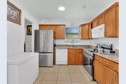 700 SW 5th Court, Hallandale Beach, FL 33009 - Photo 15