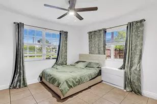 700 SW 5th Ct, Hallandale Beach, FL 33009 - Photo 41