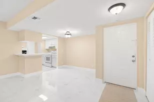 9855 Westview Dr, Coral Springs, FL 33076 - Photo 7