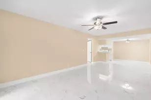9855 Westview Dr, Coral Springs, FL 33076 - Photo 11