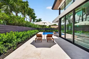 2717 NE 33rd St, Fort Lauderdale, FL 33306 - Photo 3