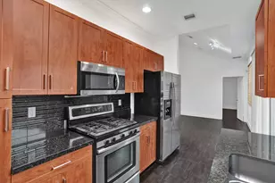 12662 NW 32nd Pl, Sunrise, FL 33323 - Photo 1