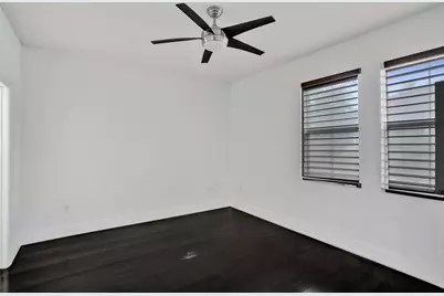 12662 NW 32nd Place, Sunrise, FL 33323 - Photo 11