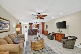 300 Cape Cod Cir, Lake Worth, FL 33467 - Photo 15