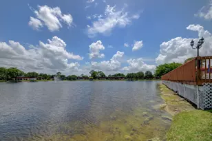 300 Cape Cod Cir, Lake Worth, FL 33467 - Photo 45