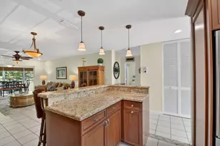 300 Cape Cod Cir, Lake Worth, FL 33467 - Photo 9