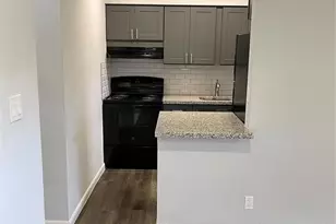 5631 NW 15th St, Lauderhill, FL 33313 - Photo 7