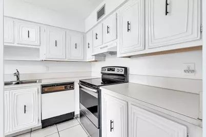 13721 Flora Place #D, Delray Beach, FL 33484 - Photo 25