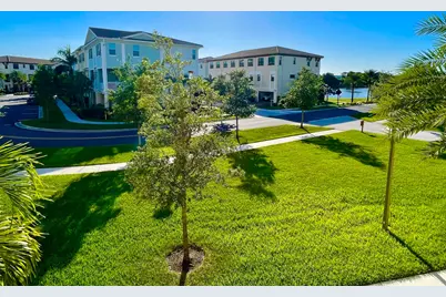 12666 Machiavelli Way, Palm Beach Gardens, FL 33418 - Photo 9