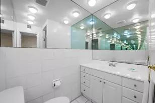 741 Bayshore Dr, Fort Lauderdale, FL 33304 - Photo 15