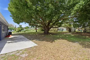 3000 Langston Dr, Fort Pierce, FL 34946 - Photo 25