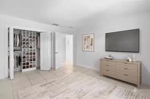 2607 NE 8th Ave, Wilton Manors, FL 33334 - Photo 13