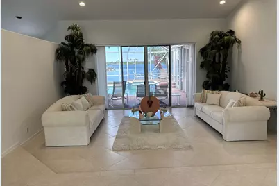 1501 NW 180th Way, Pembroke Pines, FL 33029 - Photo 5