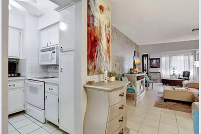 2131 NE 42nd Court #210e, Lighthouse Point, FL 33064 - Photo 5