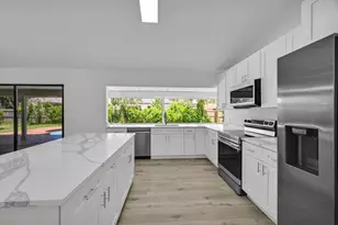 2582 SW McDonald St, Port Saint Lucie, FL 34953 - Photo 9