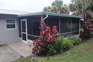 709 SE Alamanda Way, Stuart, FL 34996 - Photo 17