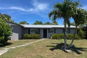 709 SE Alamanda Way, Stuart, FL 34996 - Photo 1