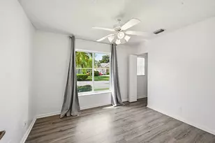 1852 Capeside Cir, Wellington, FL 33414 - Photo 17