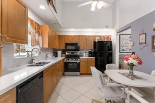 3897 Dafilee Cir, West Palm Beach, FL 33417 - Photo 11