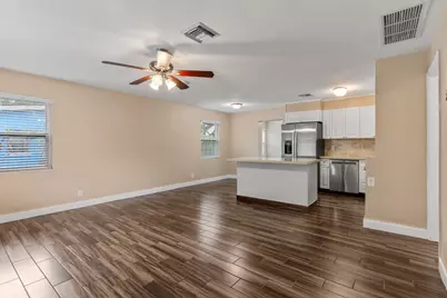 957 30th Street, West Palm Beach, FL 33407 - Photo 3