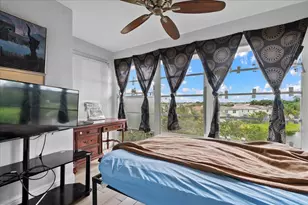 941 Crystal Lake Dr, Deerfield Beach, FL 33064 - Photo 13