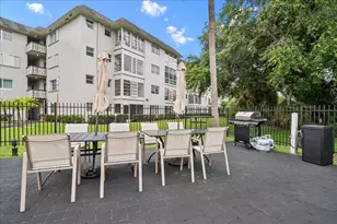 941 Crystal Lake Dr, Deerfield Beach, FL 33064 - Photo 23