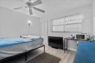 941 Crystal Lake Dr, Deerfield Beach, FL 33064 - Photo 19