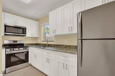 201 Lake Frances Drive, West Palm Beach, FL 33411 - Photo 5