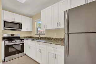 201 Lake Frances Dr, West Palm Beach, FL 33411 - Photo 5