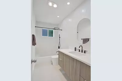 2030 N 54th Avenue, Hollywood, FL 33021 - Photo 9