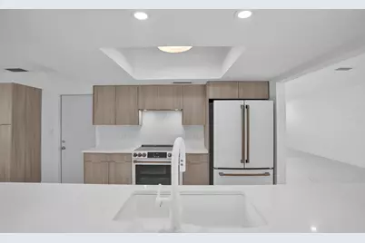 2030 N 54th Avenue, Hollywood, FL 33021 - Photo 7