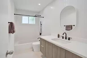 2030 N 54th Ave, Hollywood, FL 33021 - Photo 7