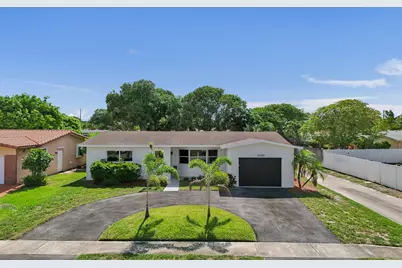 2030 N 54th Avenue, Hollywood, FL 33021 - Photo 1