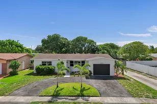 2030 N 54th Ave, Hollywood, FL 33021 - Photo 1