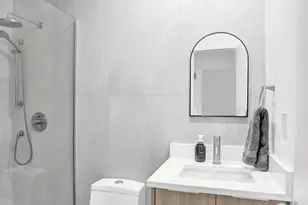 2030 N 54th Ave, Hollywood, FL 33021 - Photo 9
