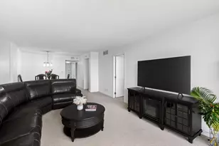 555 NW 4 Ave, Boca Raton, FL 33432 - Photo 9