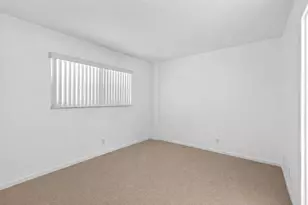 555 NW 4 Ave, Boca Raton, FL 33432 - Photo 25