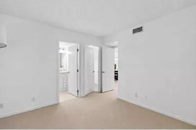 555 NW 4 Avenue #4230, Boca Raton, FL 33432 - Photo 27