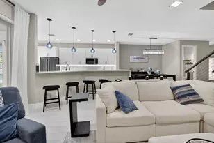124 Las Brisas Cir, Hypoluxo, FL 33462 - Photo 13