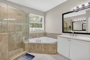 124 Las Brisas Cir, Hypoluxo, FL 33462 - Photo 31