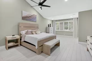 124 Las Brisas Cir, Hypoluxo, FL 33462 - Photo 27
