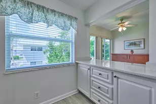12 Colonial Club Dr, Boynton Beach, FL 33435 - Photo 11